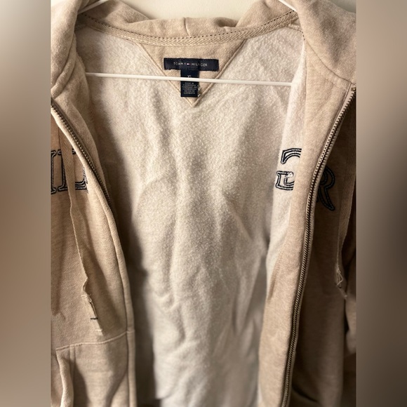 Tommy Hilfiger Beige Logo Zip up with fleece material inside - Picture 8 of 8